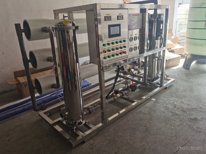桶裝純凈水生產線設備.jpg
